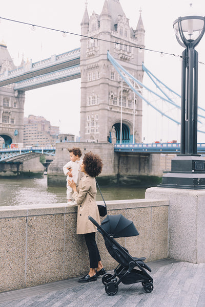 Ergobaby Metro HK Black Stationary